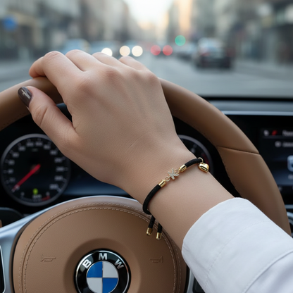 Nouage Black Wrist 1